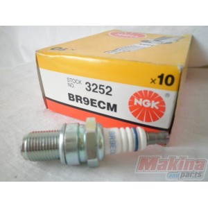 BR9ECM  NGK Spark Plug BR9ECM